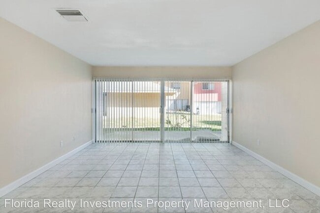 Building Photo - 1010 N Fiske Blvd