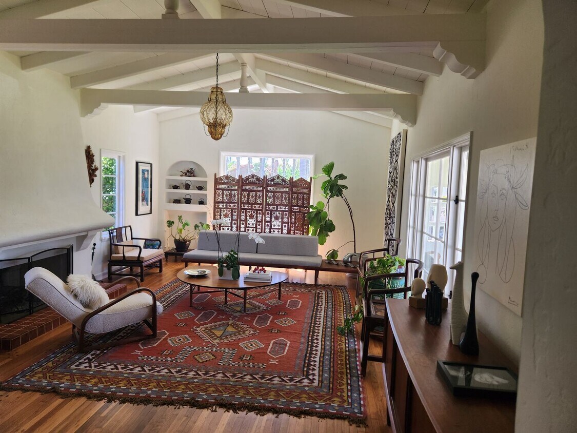 Foto principal - Kensington - Stunning Spanish-Style 4 Bedr...