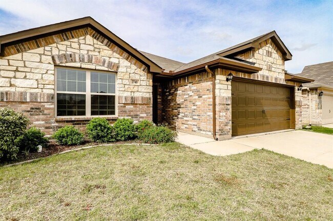Building Photo - 2740 Adams Fall Ln