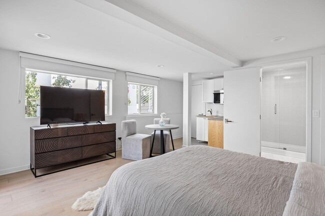 Building Photo - 17440 Revello Dr