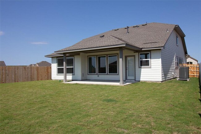 Foto del edificio - 105 Stone Fork Ln