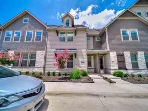 Building Photo - 3512 Kingsland Dr