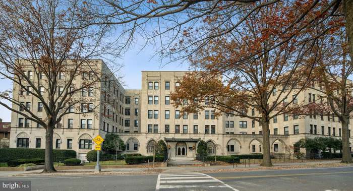 Primary Photo - 1613 Harvard St NW