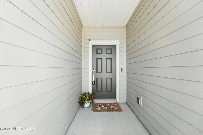 Building Photo - 14656 Macadamia Ln