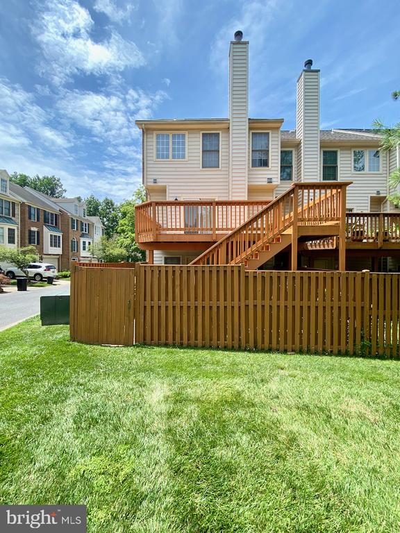 Building Photo - 5408 Whitley Park Terrace