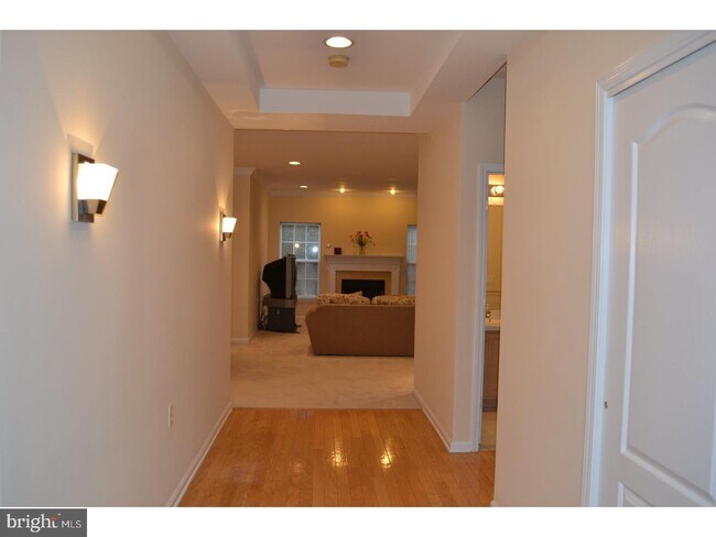 Building Photo - 105 Tunicflower Ln