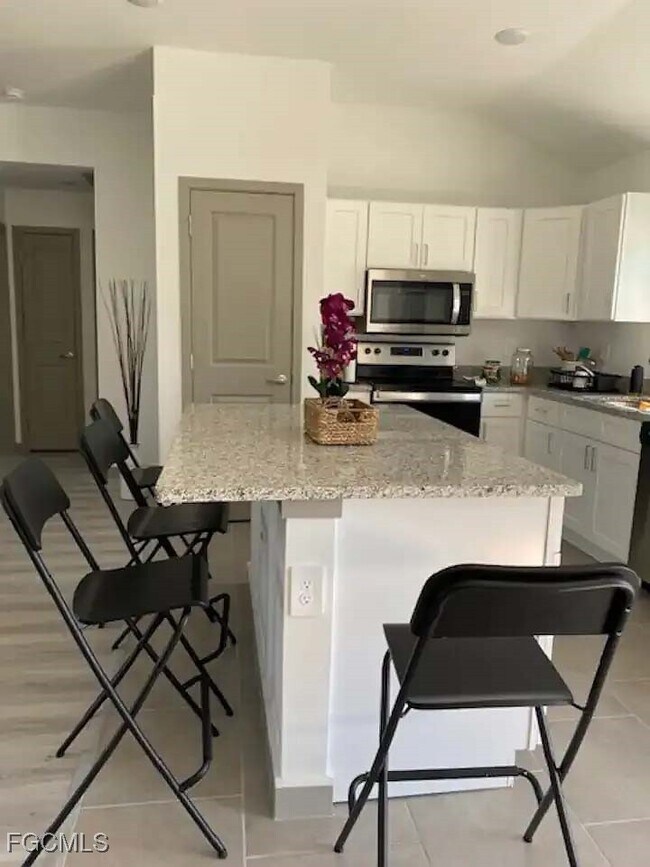 Building Photo - 5351 Ann Arbor Dr