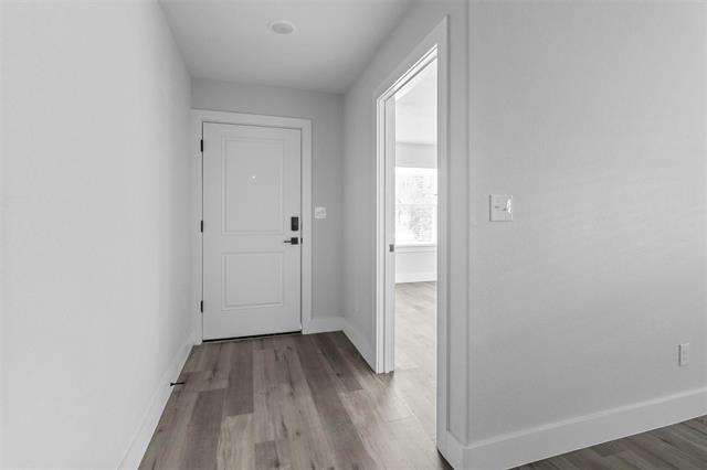 Foto del edificio - 408 W 6th St