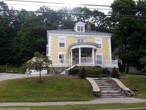 Building Photo - 485 Main St