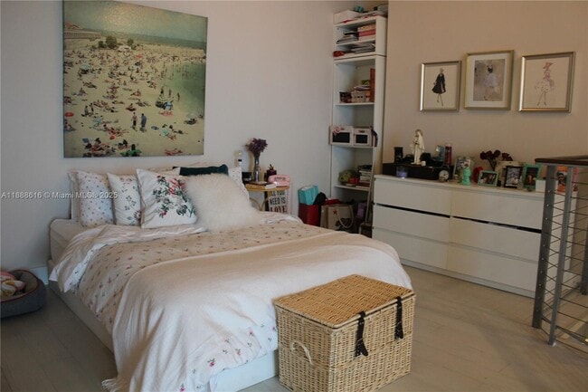 Foto del edificio - 690 SW 1st Ct