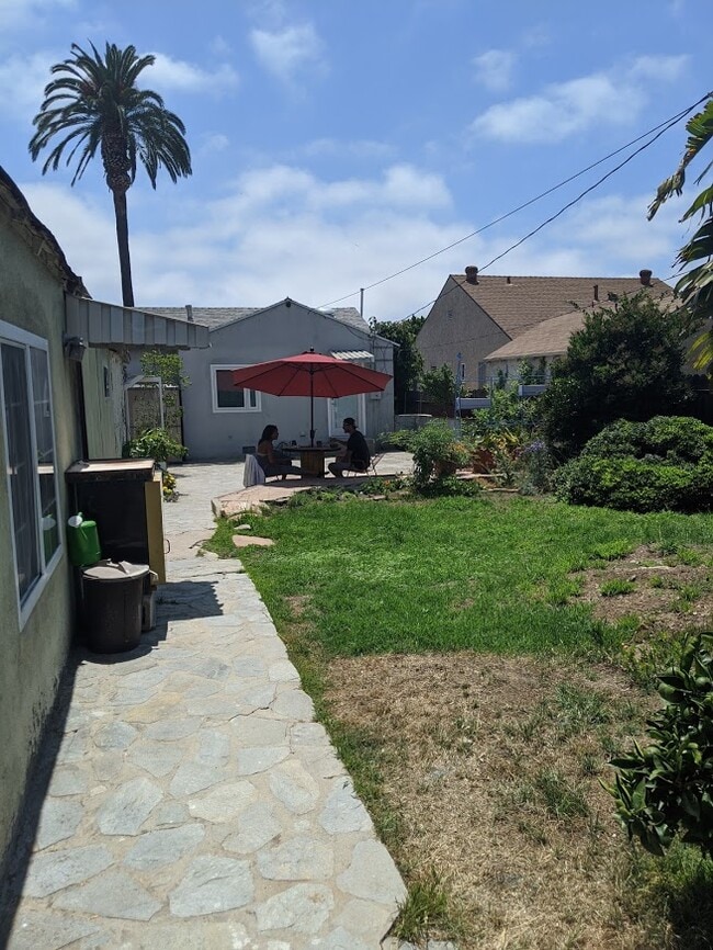 Patio trasero - 1748 Wellesley Ave