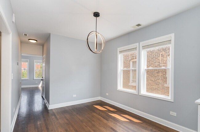 Foto del edificio - 1702 N Meade Ave