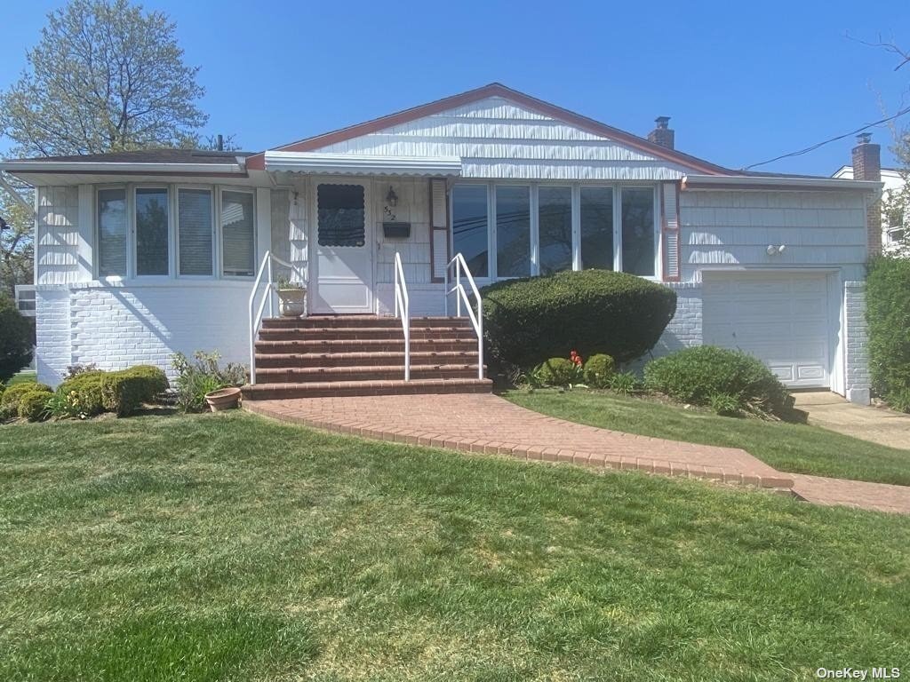 Primary Photo - 532 Cedarwood Dr