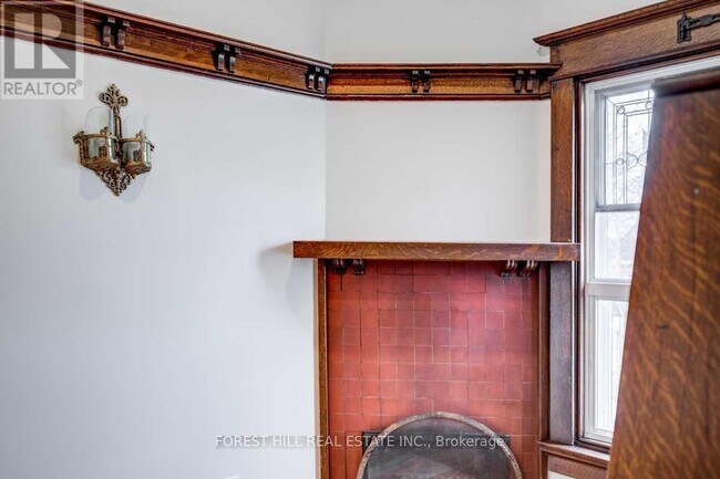 Photo du bâtiment - 265 High Park Ave