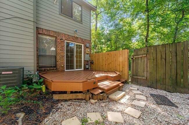 Foto del edificio - 30 Willowwood Cir