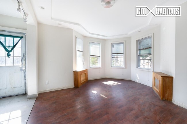 Foto del edificio - 2701 Glenwood Rd