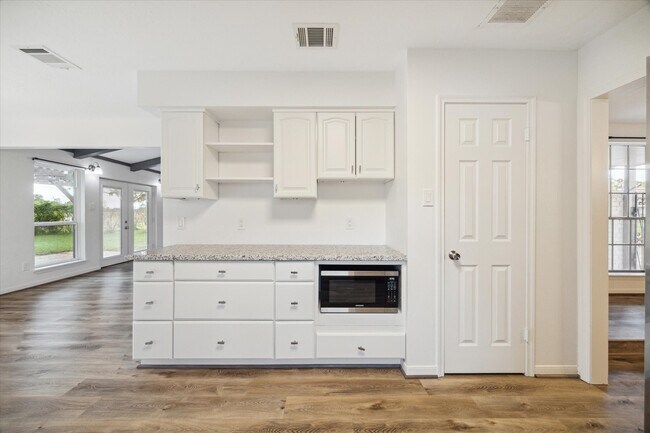 Foto del edificio - 5423 Bent Bough Ln