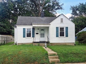 Building Photo - 2404 Shelby St