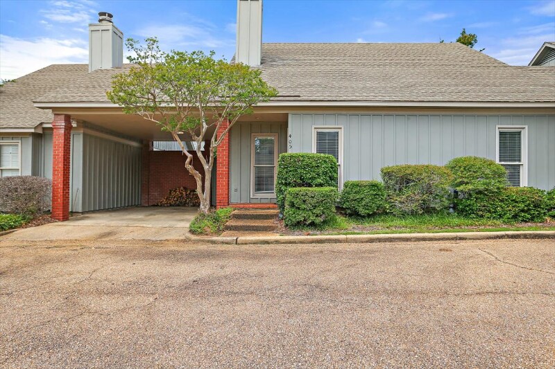 405 River Pl, Jackson, MS 39211 Condo for Rent in Jackson, MS