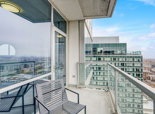 Foto del edificio - 2128 S Indiana Ave