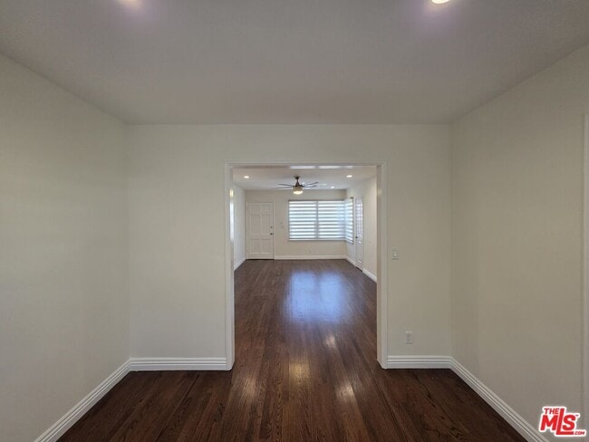 Foto del edificio - 102 Gaviota Ave