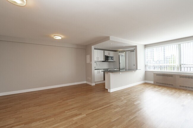 Building Photo - 77 Spencer Ave