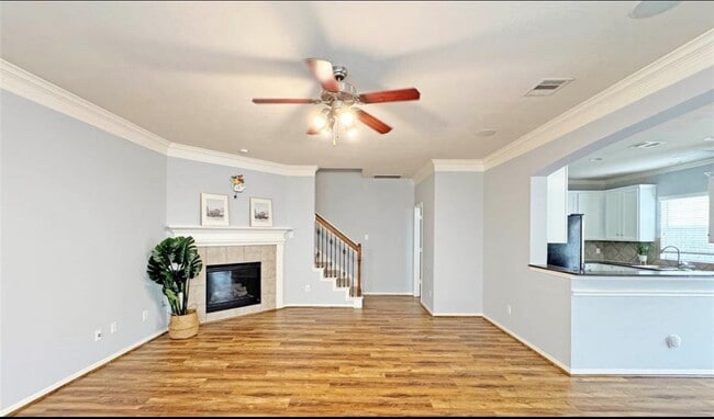 Building Photo - 6222 Skyline Dr