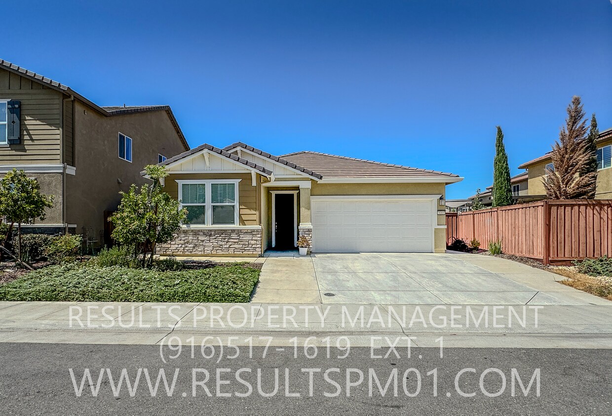 Foto principal - Beautiful Roseville 3 +Den Solar Home