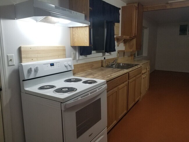 Foto del edificio - 536 Hwy 97- Duplex
