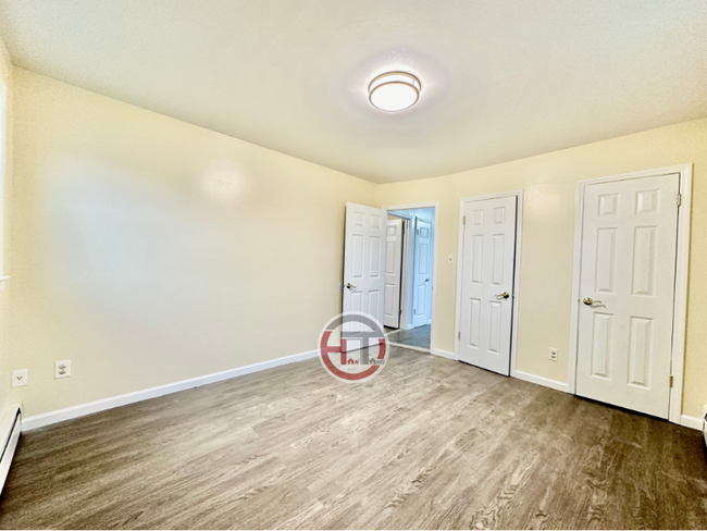 Foto del edificio - 3264 Layton Ave