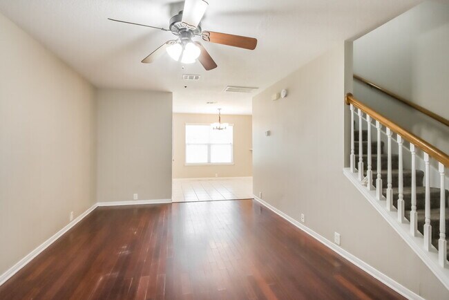 Building Photo - 19119 Royal Isle Dr