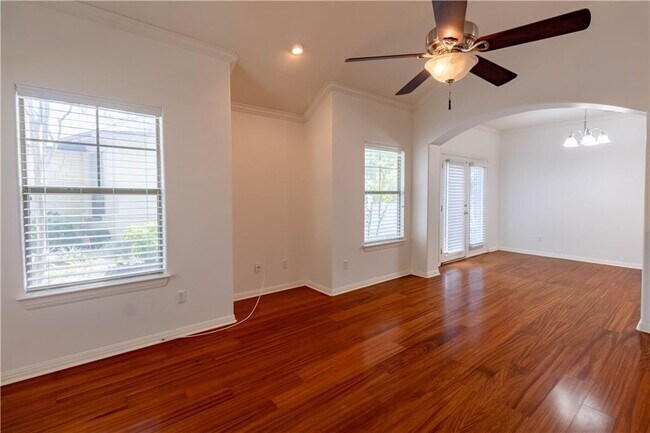 Foto del edificio - 6801 Beckett Rd