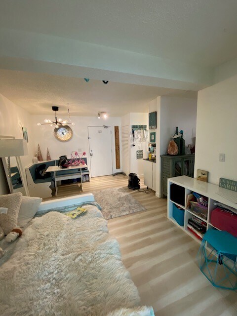 Photo du bâtiment - 2 Bed 1 Bath Unit in Calgary, AB