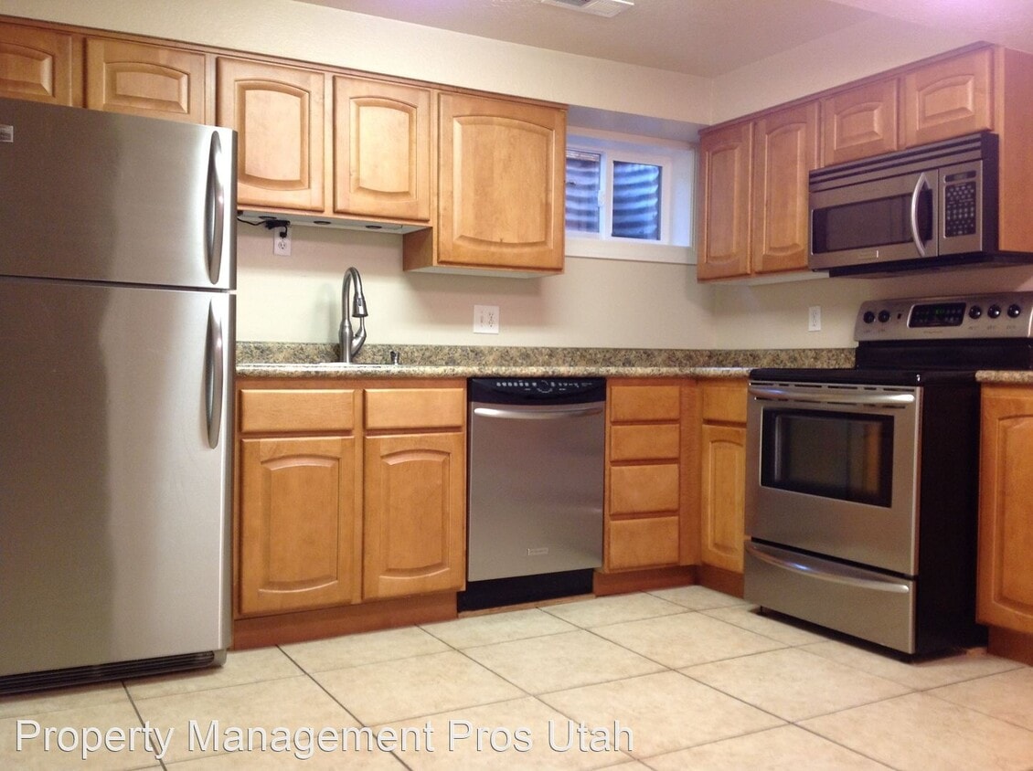 250 N 360 W, Clearfield, UT 84015 Room for Rent in Clearfield, UT