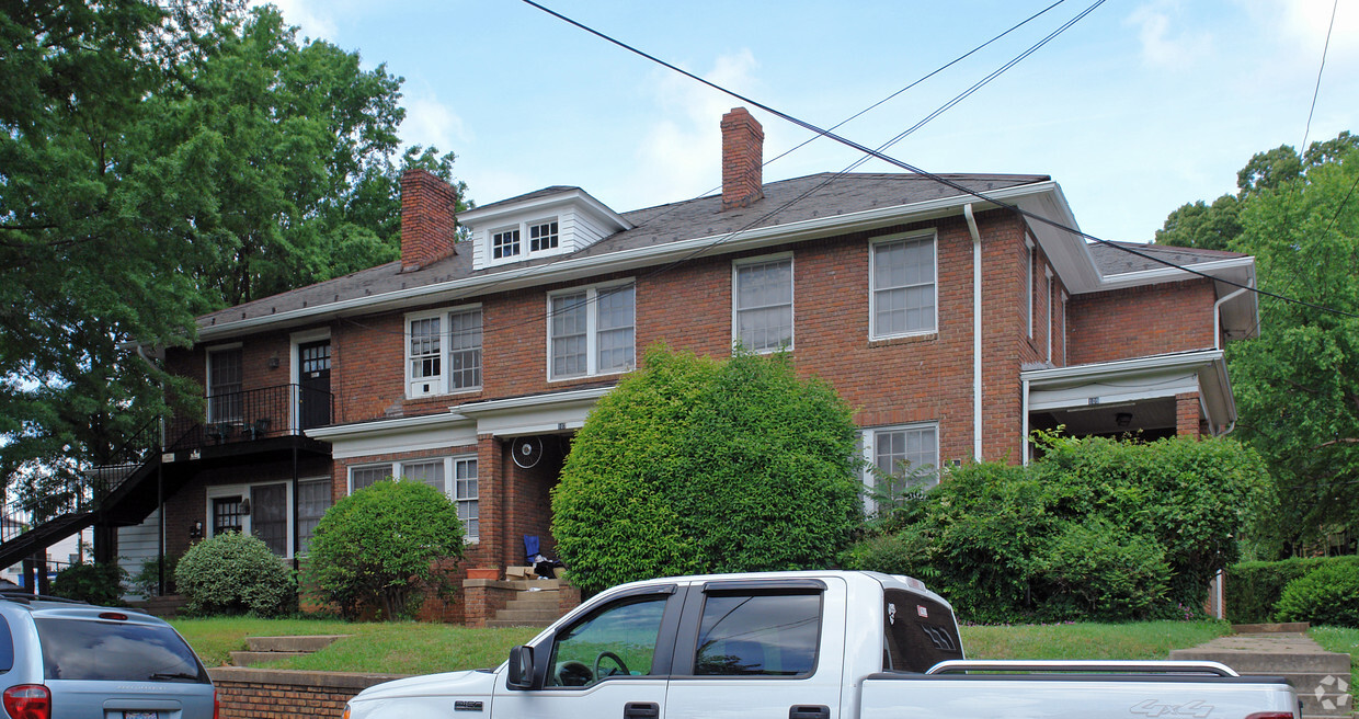 Primary Photo - 105-113 Chamberlain St