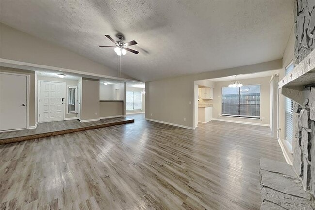 Foto del edificio - 1207 Ridgeside Dr NW