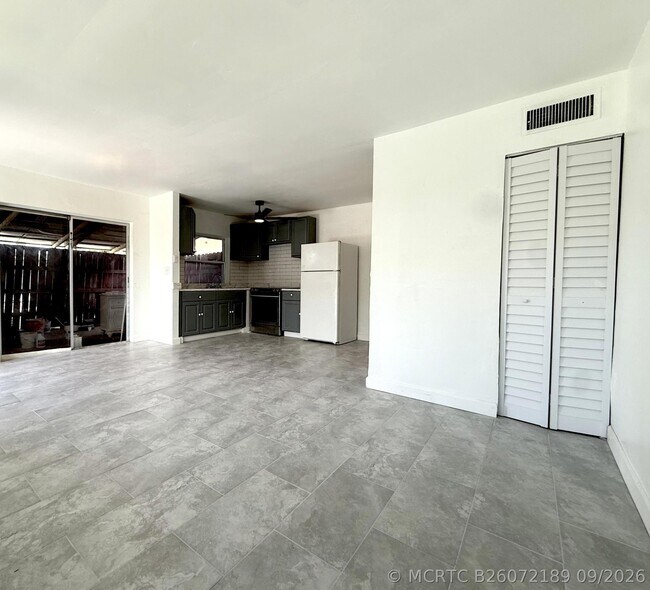Foto del edificio - 3100 NW 4th Ave