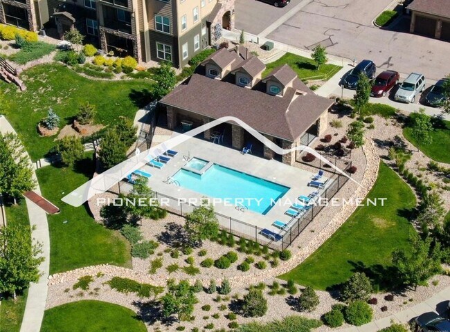 Foto del edificio - Low-Maintenance Living with Mountain Views! 3BR Townhome, 2-Car Garage & A/C
