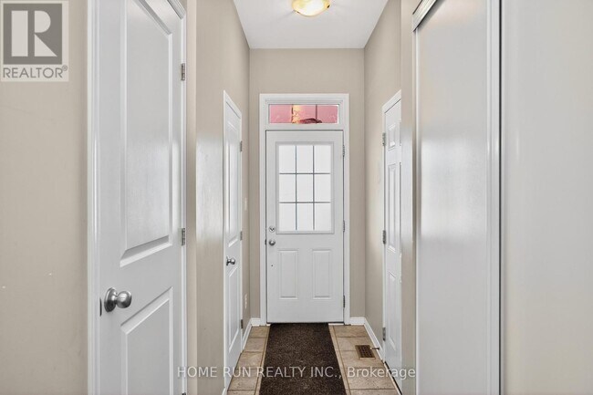 Building Photo - 840 Kennacraig Private