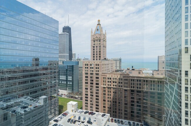 Foto del edificio - 401 E Ontario St