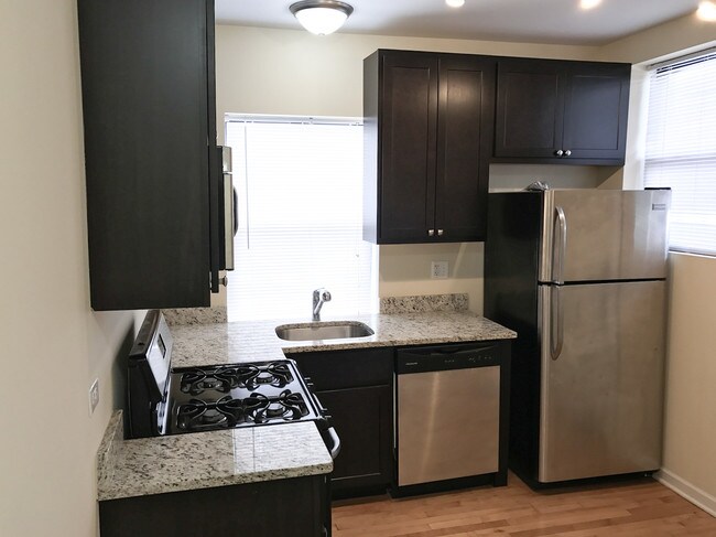 Foto del edificio - 4748 N Sacramento Ave