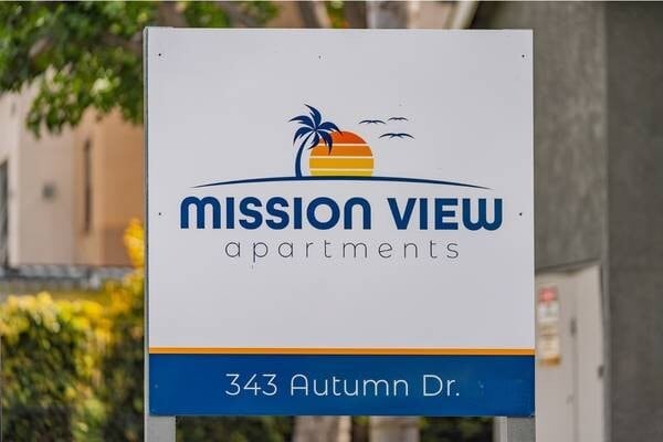 Building Photo - 343 Autumn Dr