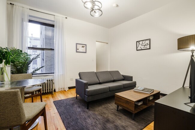 Building Photo - 222 W 116th St