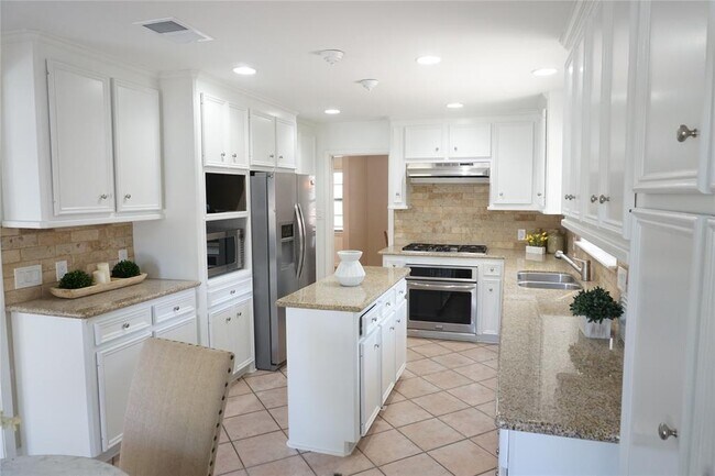 Foto del edificio - 4726 Waring St