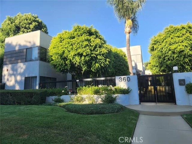 Primary Photo - 360 S Los Robles Ave