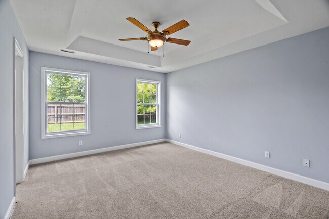 Foto del edificio - 5909 Kelsey Dr