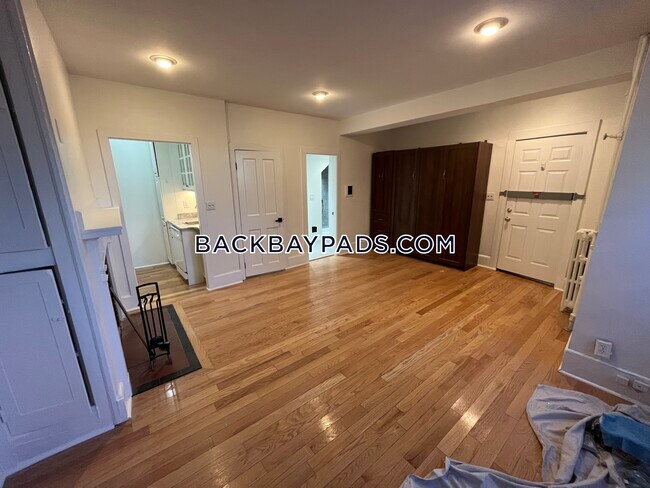 Foto del edificio - 458 Beacon St