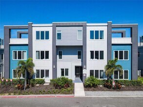 Building Photo - 7740 Sandy Ridge Dr