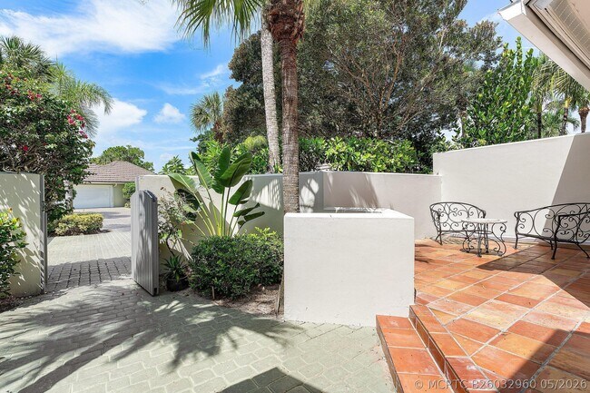 Foto del edificio - 2584 Muirfield Ct