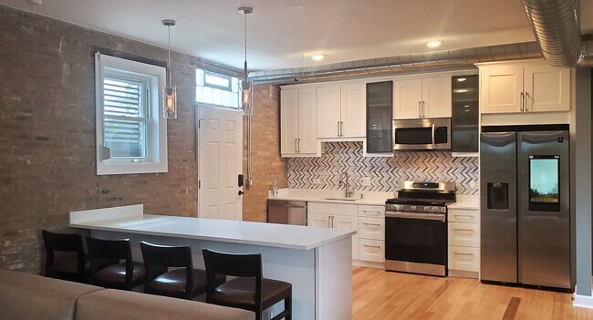 Foto del edificio - 617 E 67th St